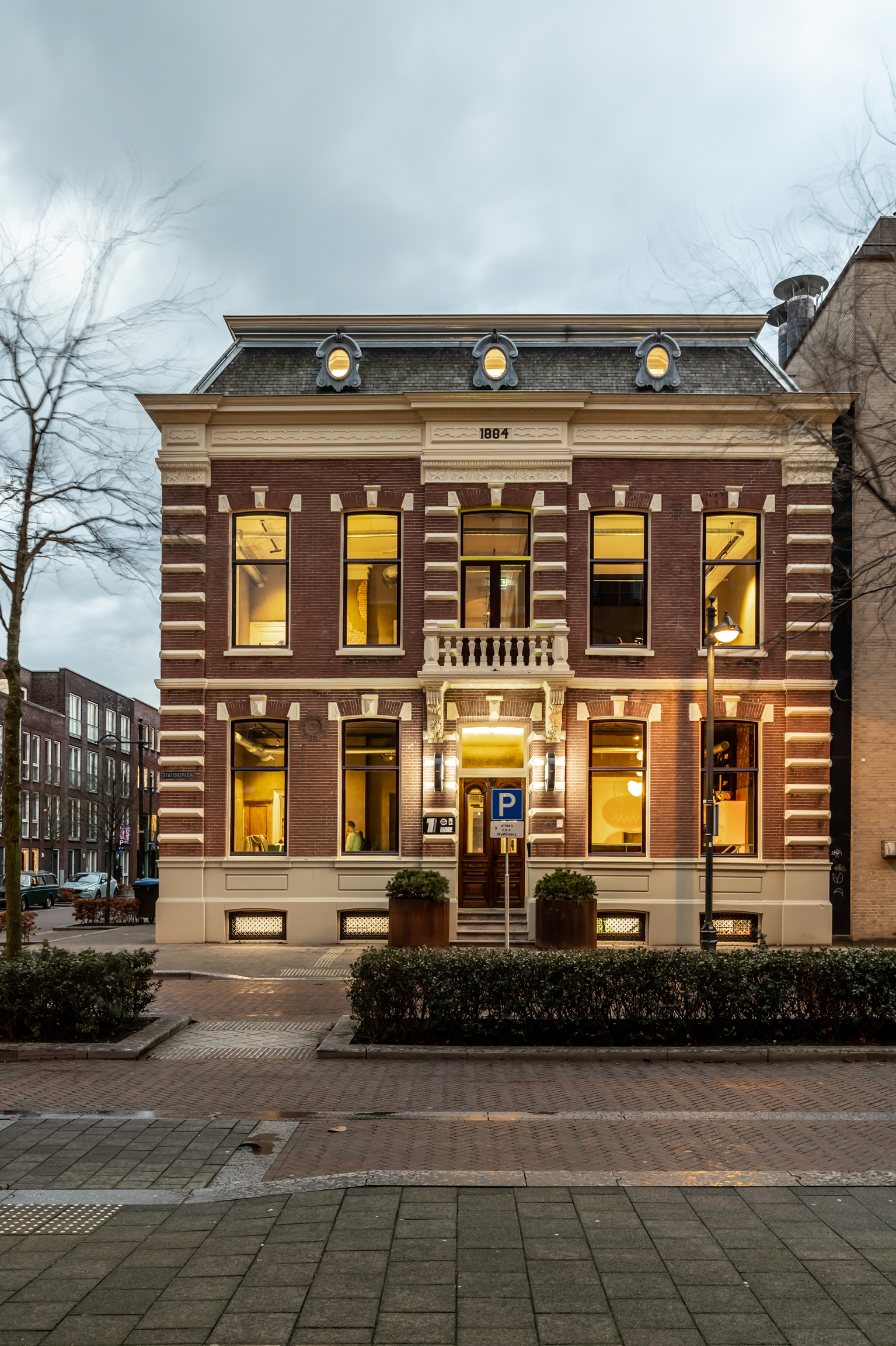Hotel SuperRebel — Stationsplein 1, Breda at dusk